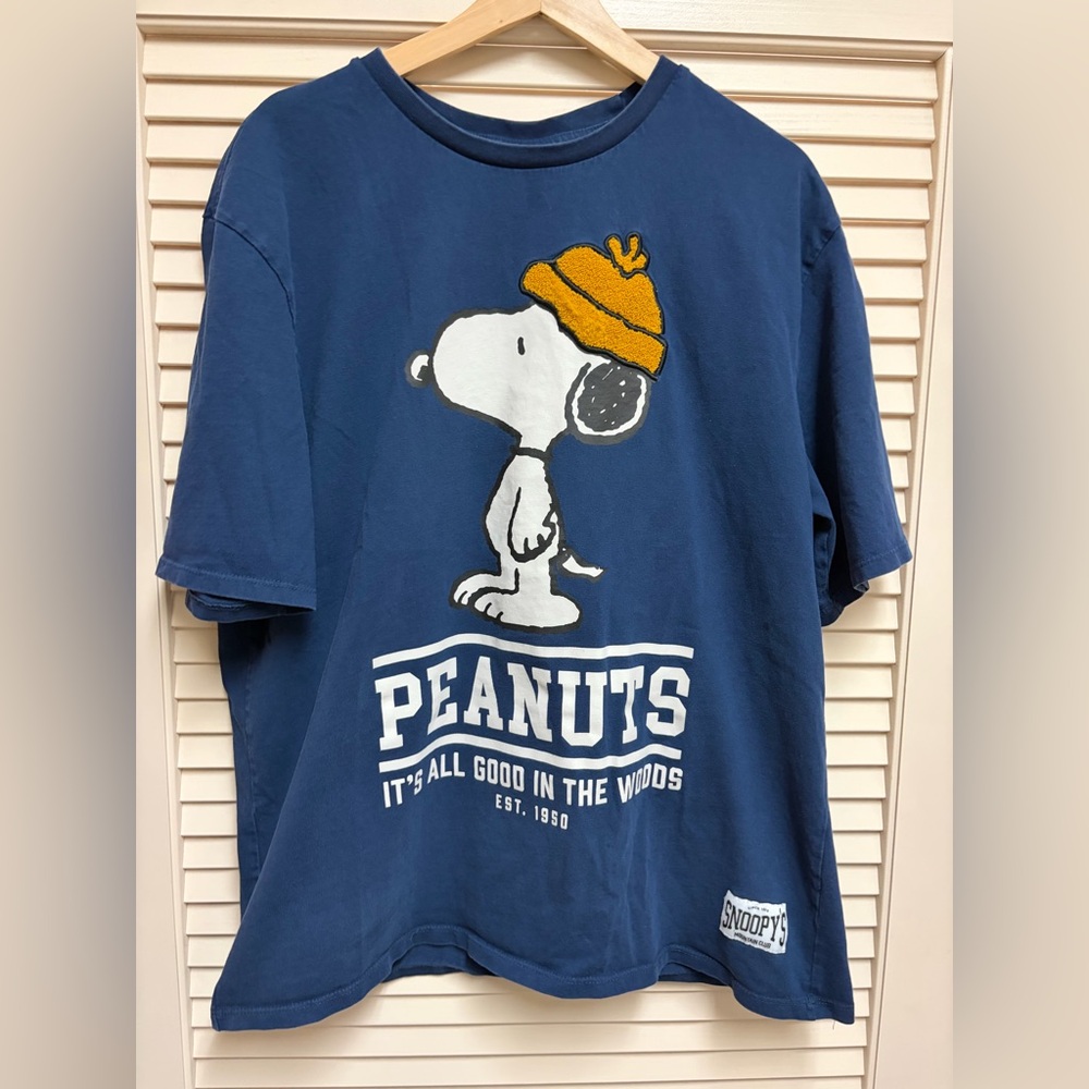 Peanuts Snoopy Mountain Club Mens XL Blue Graphic Shirt Woodstock Hat Lefties